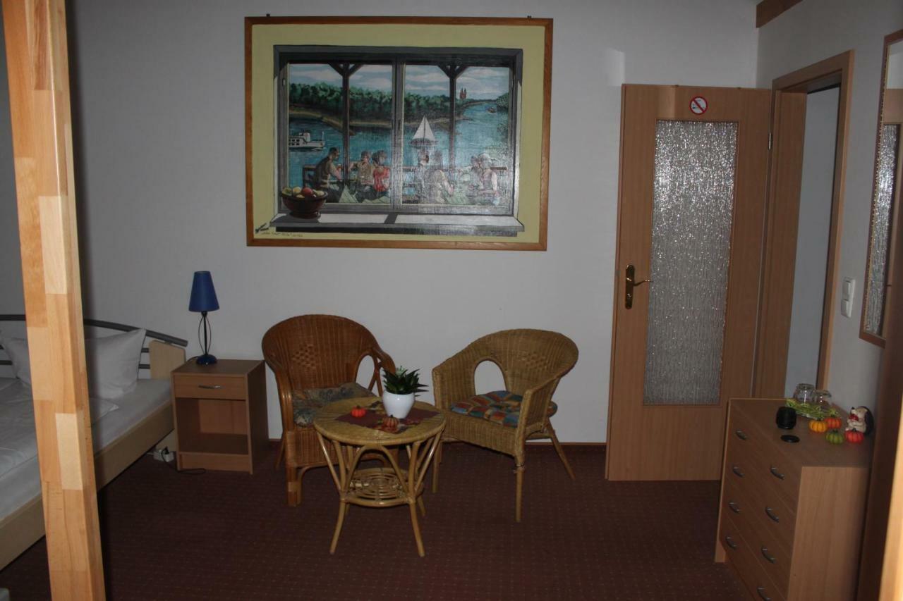 Pension Luisenhof Tangermuende Luaran gambar
